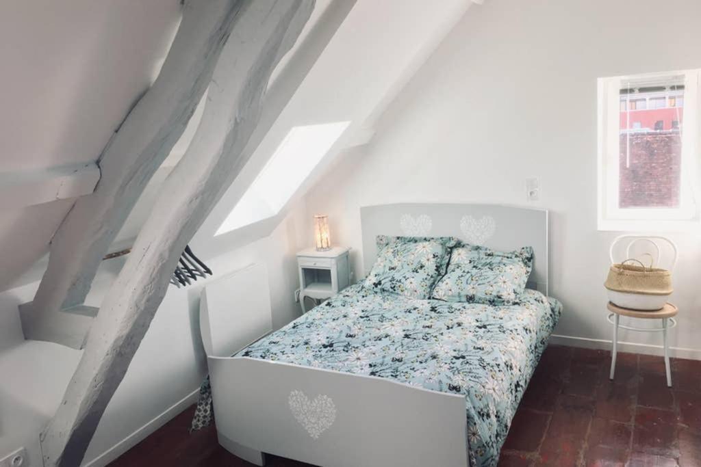 Tonnerre Grand Studio De Charme Au Coeur De La Ville 외부 사진